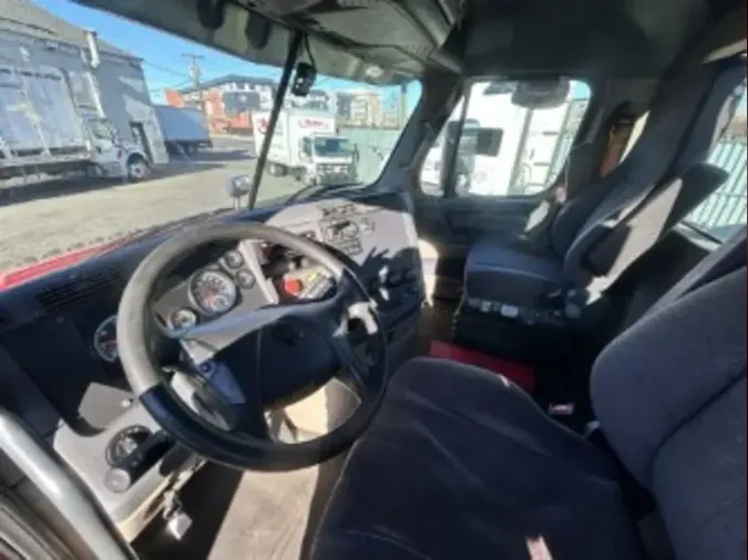 2019 FREIGHTLINER/MERCEDES CASCADIA 125