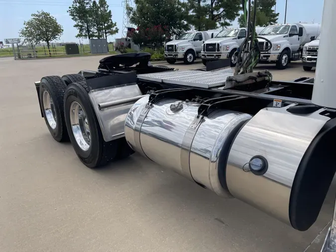 2018 Peterbilt 389