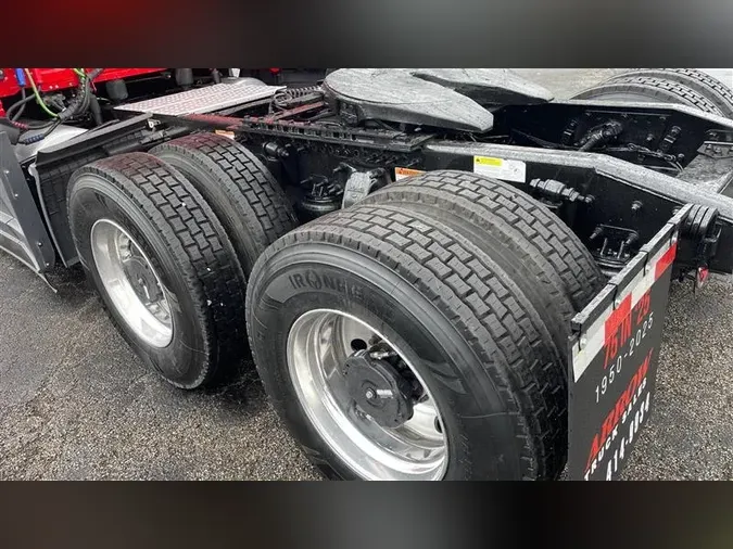 2022 FREIGHTLINER CA126