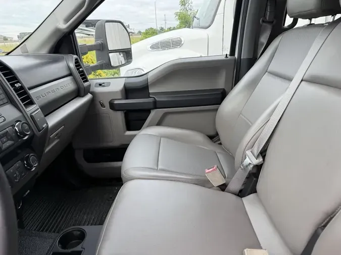 2019 Ford Super Duty Chassis Cab F-550 XL Crew Cabcce512c7d8da26c6e0099d4089671ff8