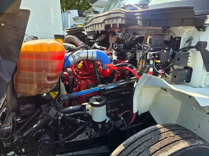 2018 NAVISTAR INTERNATIONAL 4300