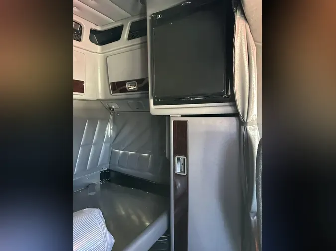 2024 Peterbilt 389cce91d287c702f0bbc5f47a7116ff5c8