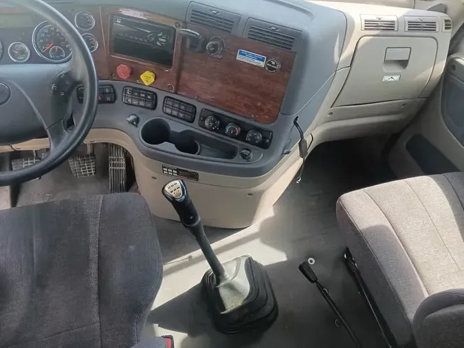 2020 FREIGHTLINER CASCADIA 113