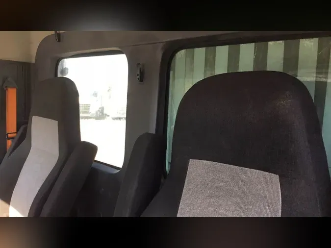 2020 Freightliner Cascadia 126