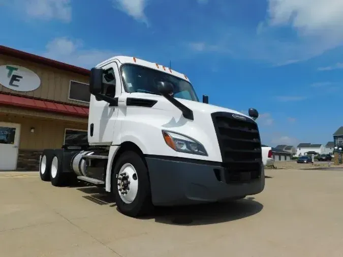 2019 Freightliner Cascadia 126 Day Cabcceb1d9a1a3a93041ed447fc04f09cc6