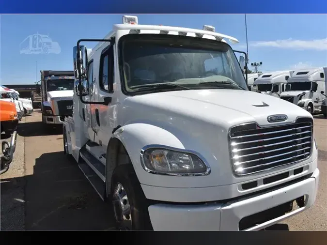 2008 FREIGHTLINER BUSINESS CLASS M2 106