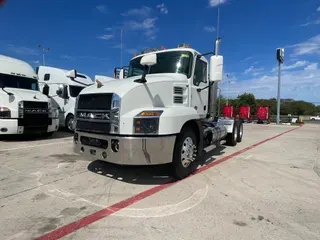 2019 MACK AN64T