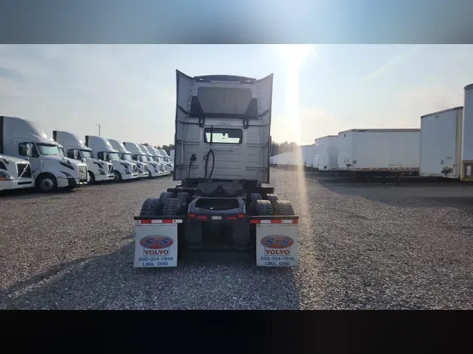 2019 Volvo VNL300