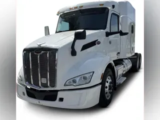 2022 Peterbilt 579
