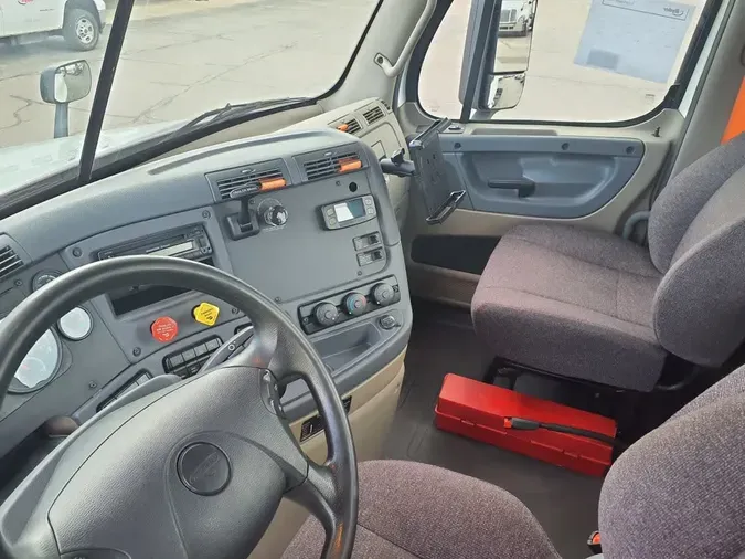 2017 FREIGHTLINER/MERCEDES CASCADIA 125ccf2f6f6f69d47cc3bf52c0372693f9a