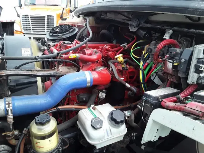 2019 FREIGHTLINER M2 106