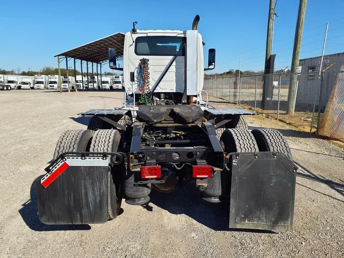 2018 NAVISTAR INTERNATIONAL LT625 DAYCAB T/A