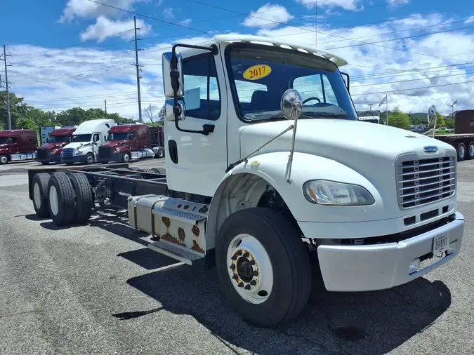 2017 FREIGHTLINER M2 106