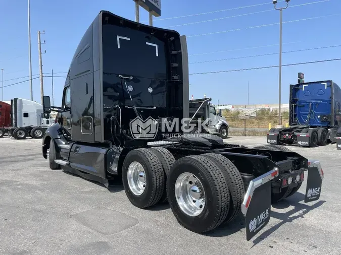 2021 KENWORTH T680