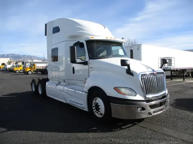 2020 NAVISTAR INTERNATIONAL LT625 SLPR CAB