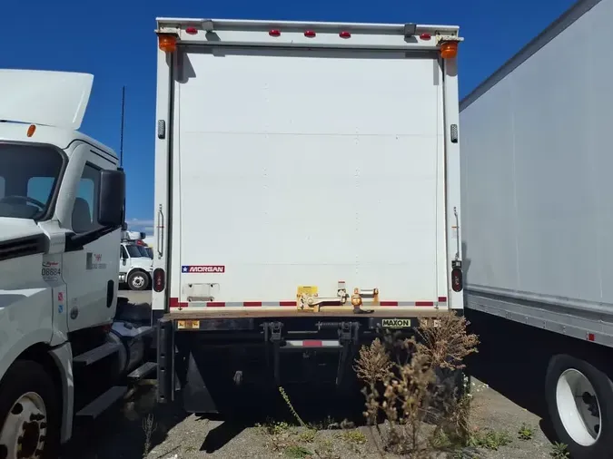 2015 FREIGHTLINER/MERCEDES M2 106