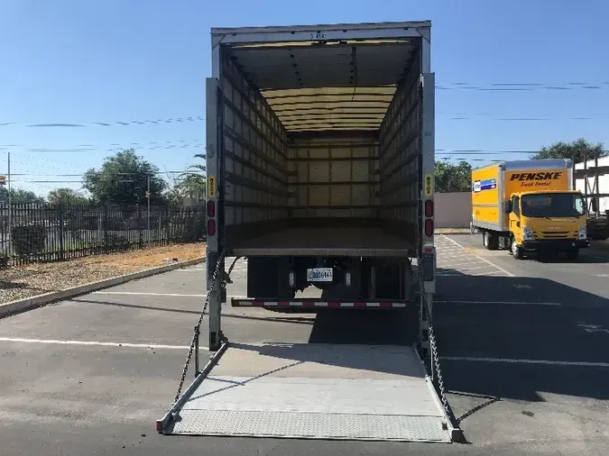 2018 Freightliner M2