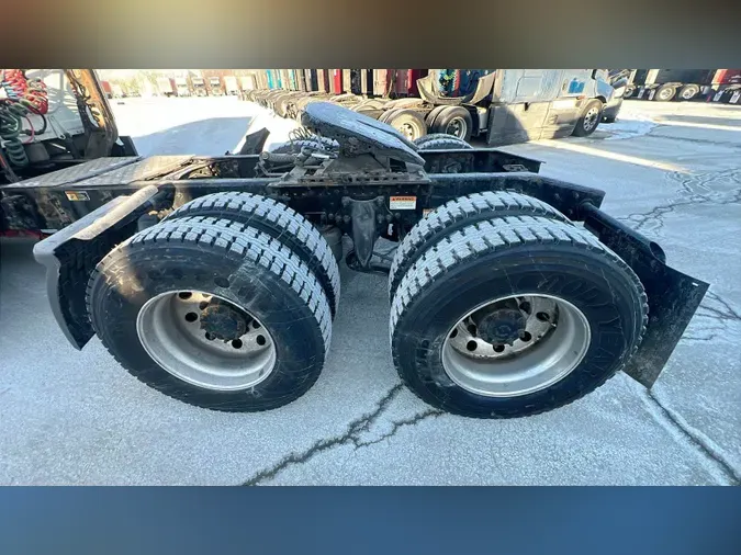 2021 Freightliner Cascadia 126