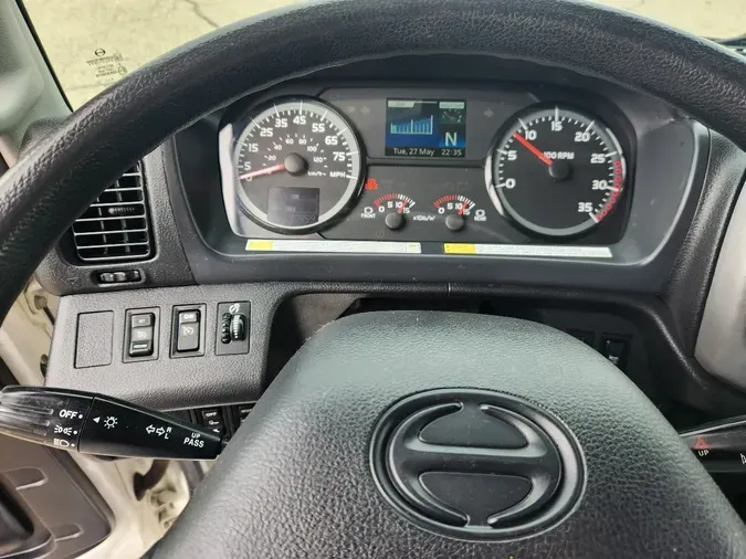 2019 HINO 268A
