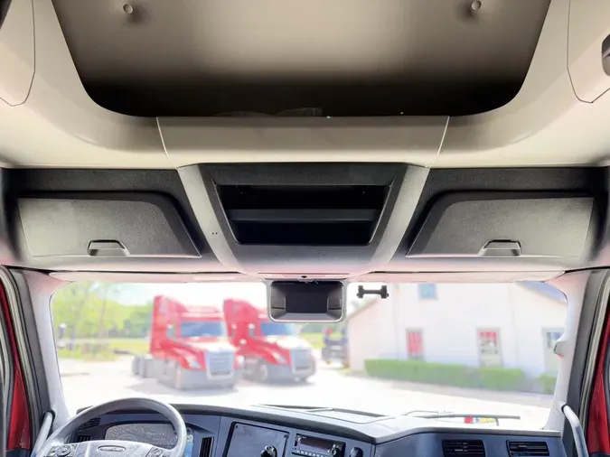 2023 Freightliner Cascadia