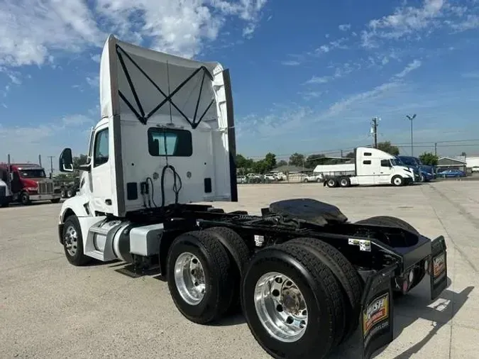 2023 Peterbilt 579cd0acb08a859e0ad4d14f3f30085b019