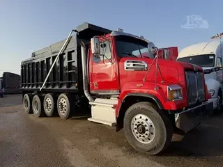 2016 WESTERN STAR 4700