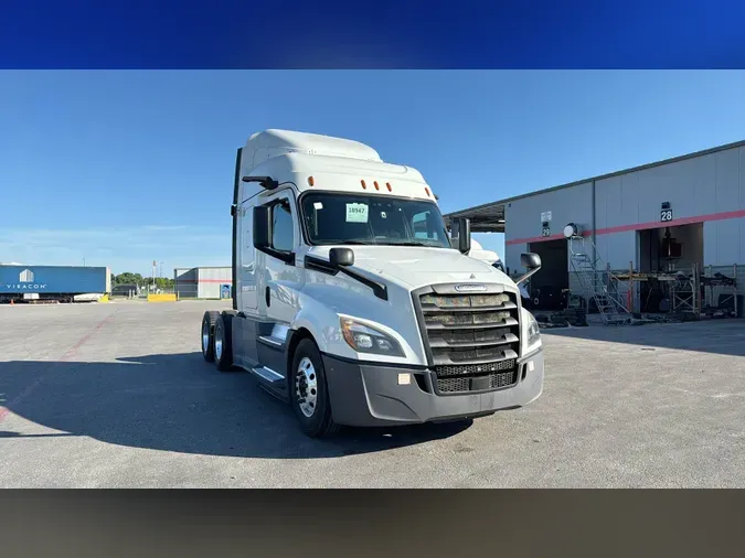 2019 Freightliner Cascadia 126cd0ec83c8059788e3936807ba24739a4