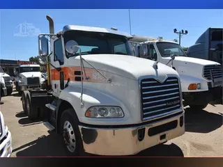 2018 MACK PINNACLE CXU613