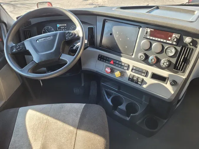 2022 Freightliner Cascadia