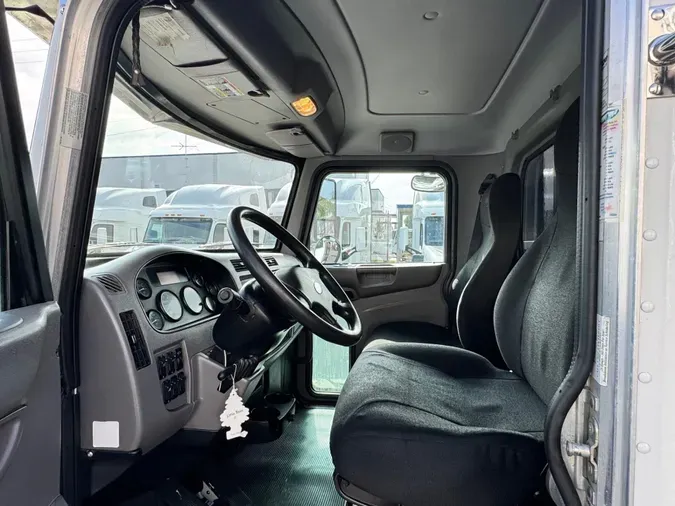 2019 Peterbilt 337