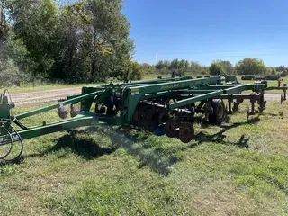 2009 John Deere 2700
