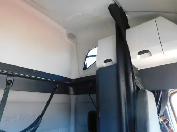 2019 Freightliner New Cascadia 126