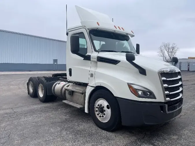 2018 Freightliner T12664STcd1c6ccd3bf33075736212cfda3eb02e
