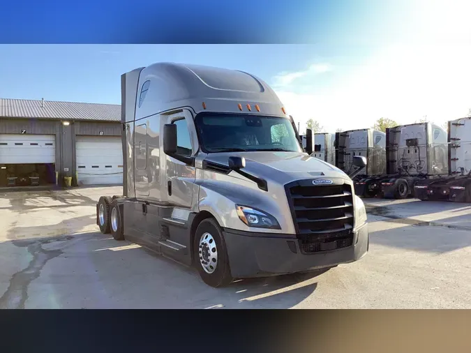 2021 Freightliner Cascadiacd23706685eb6c6ca75fa6dda2caf306