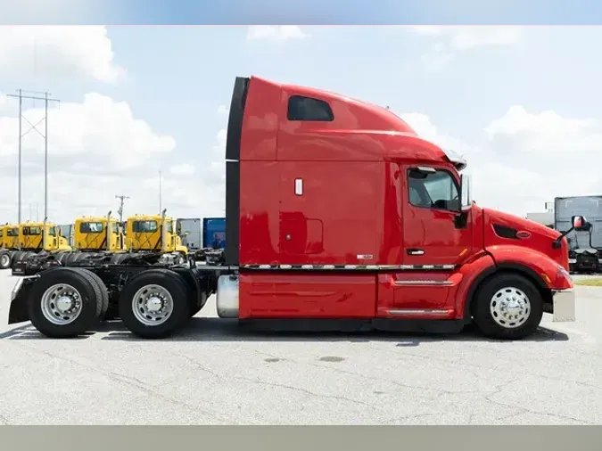 2021 PETERBILT 579