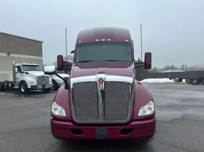 2022 Kenworth T680