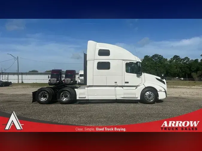 2021 VOLVO VNL860
