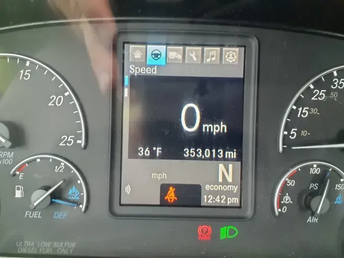 2019 FREIGHTLINER/MERCEDES NEW CASCADIA 116