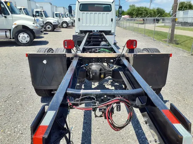2019 FREIGHTLINER M2 106