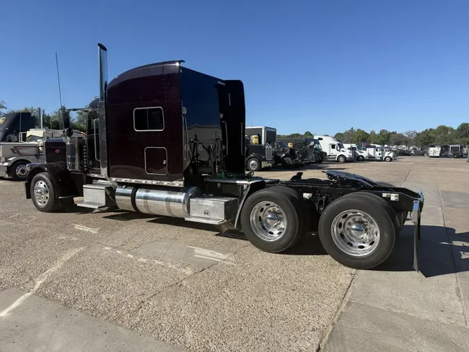 2023 Peterbilt 389cd322923b5892dad52d21f7771a69467