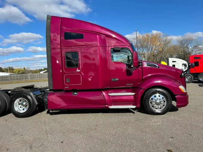 2022 Kenworth T680cd33a77371ea3b58097abf92abfe3a50