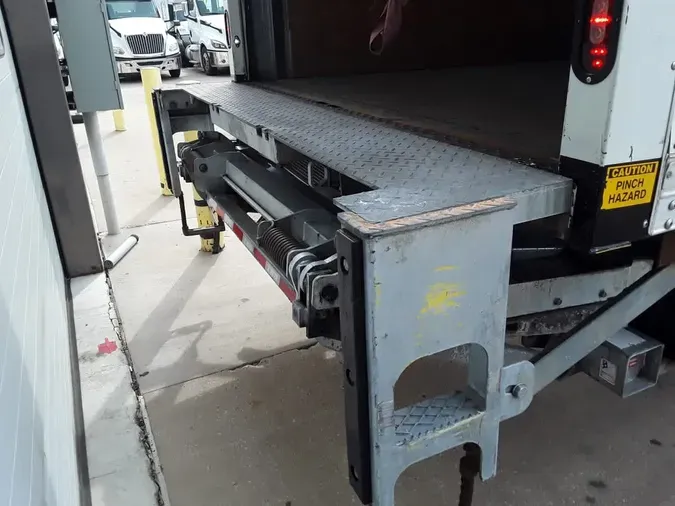 2019 NAVISTAR INTERNATIONAL 4300