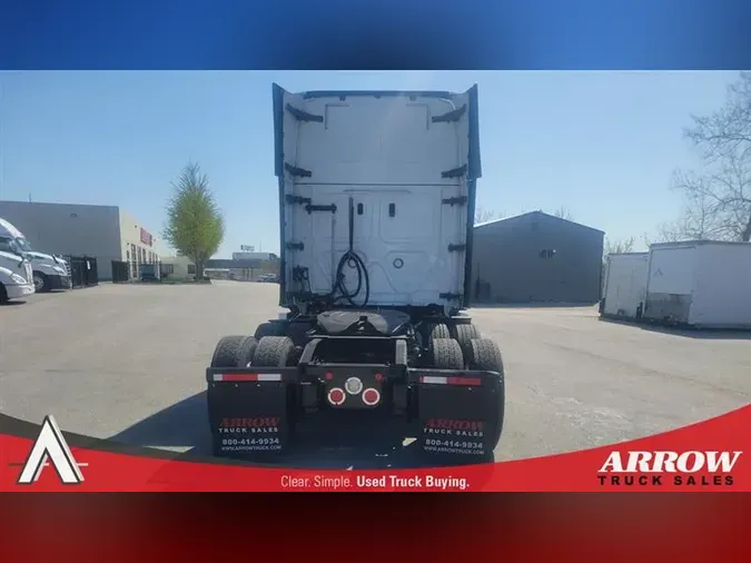 2020 FREIGHTLINER CA126