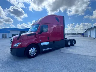 2020 FREIGHTLINER CASCADIA 126