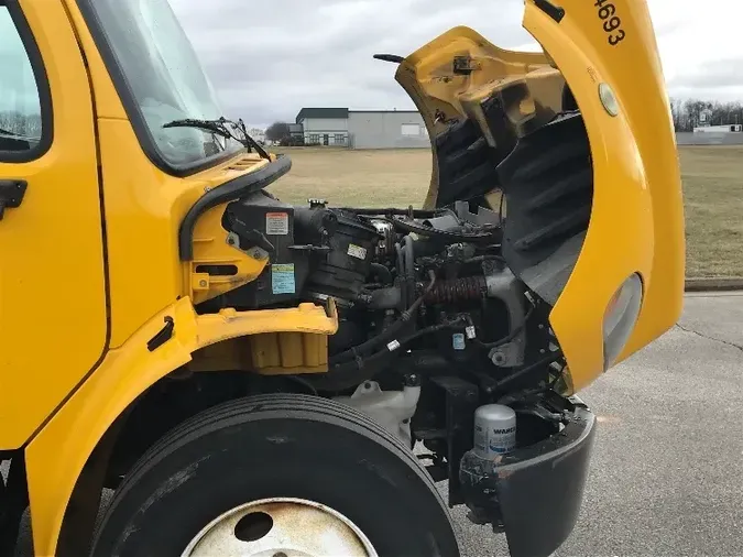 2018 Freightliner M2