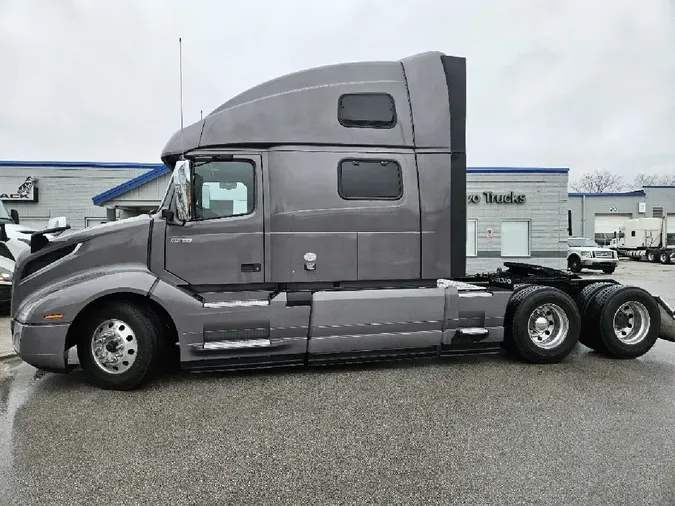 2024 VOLVO VNL64T860