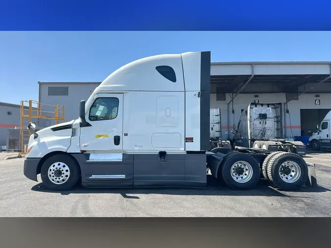 2024 Freightliner Cascadia 126cd3aff8ddb3e06845ef9acad54db40e8