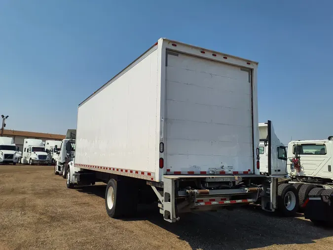 2016 FREIGHTLINER/MERCEDES M2 106