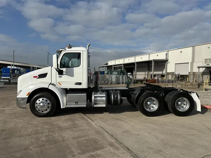 2017 Peterbilt 579