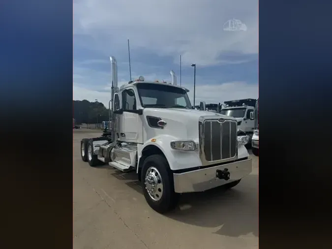2027 PETERBILT 567